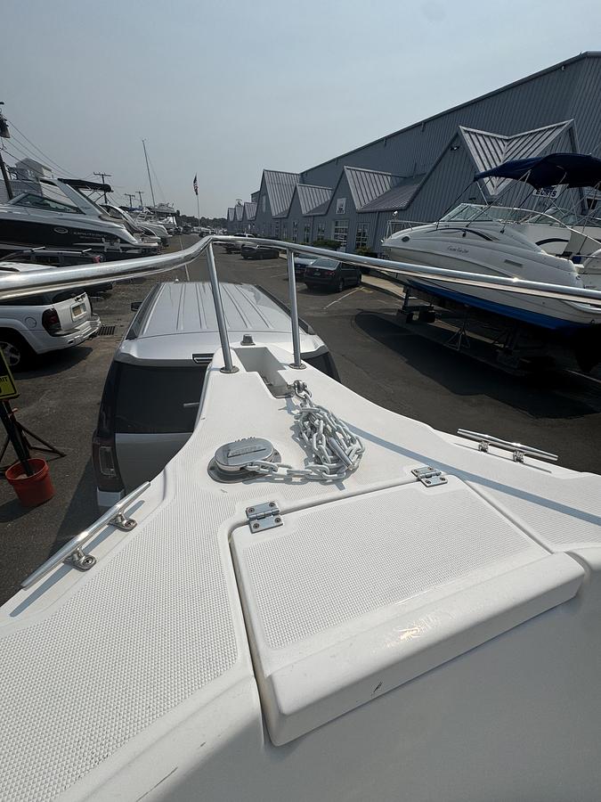 Used 2003 Robalo R230 with a 2022 Suzuki DF250 Outboard
