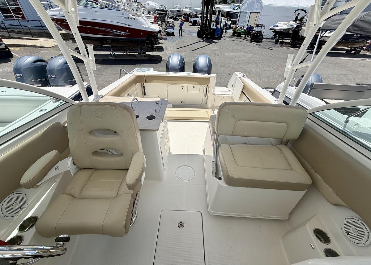 Used 2017 Sailfish 275DC