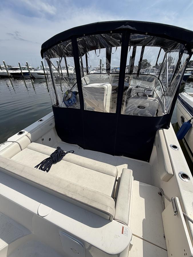 Used 2014 Pursuit DC235