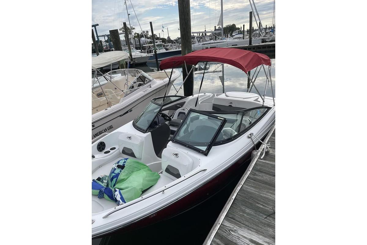 Used 2017 Monterey 224FS