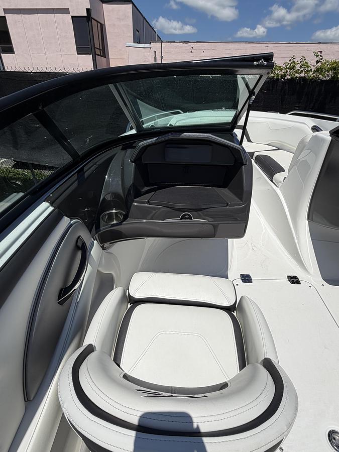 Used 2017 Monterey 224FS