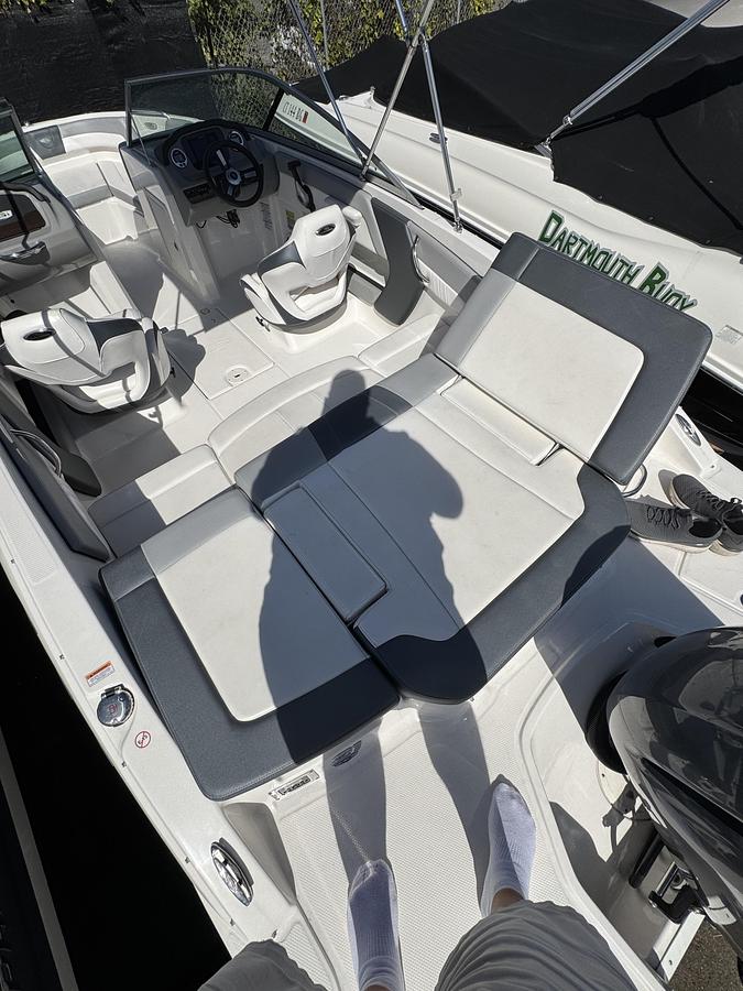 Used 2021 Chaparral 21 ssi OB