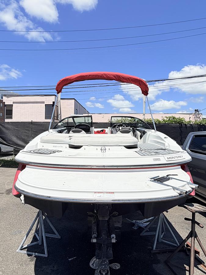 Used 2017 Monterey 224FS