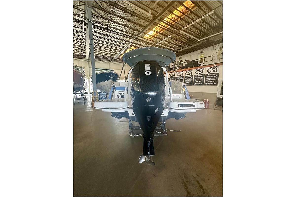 Used 2023 Chaparral 270 OSX