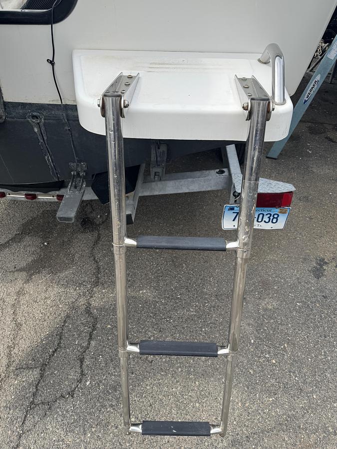 Used 2004 Boston Whaler 190 Nantucket