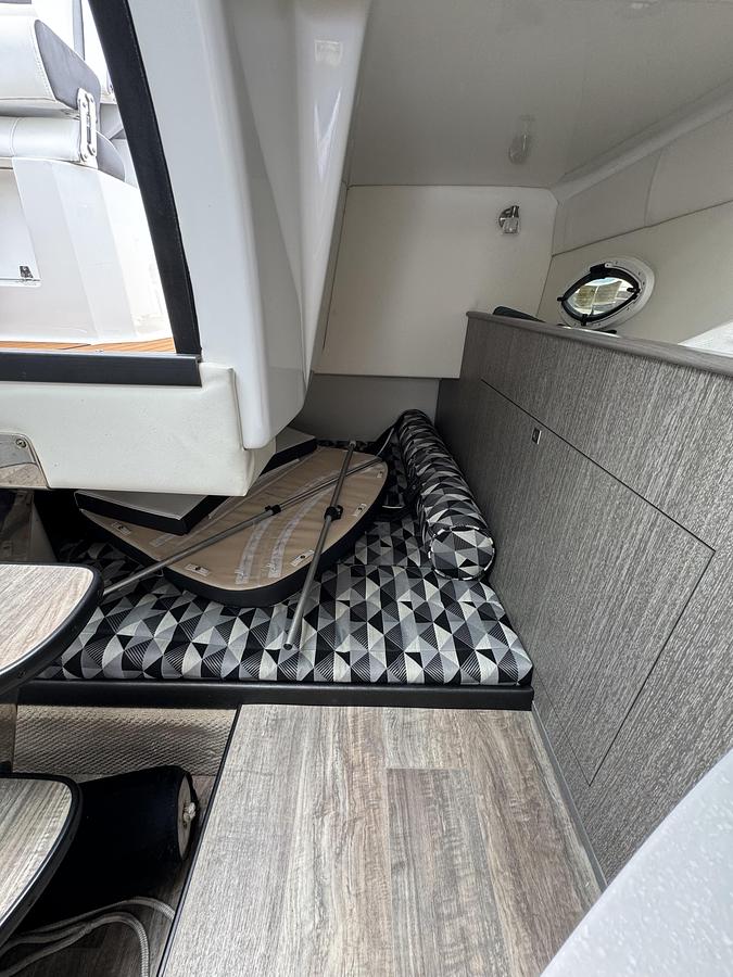 Used 2021 Monterey 295 Sport Yacht