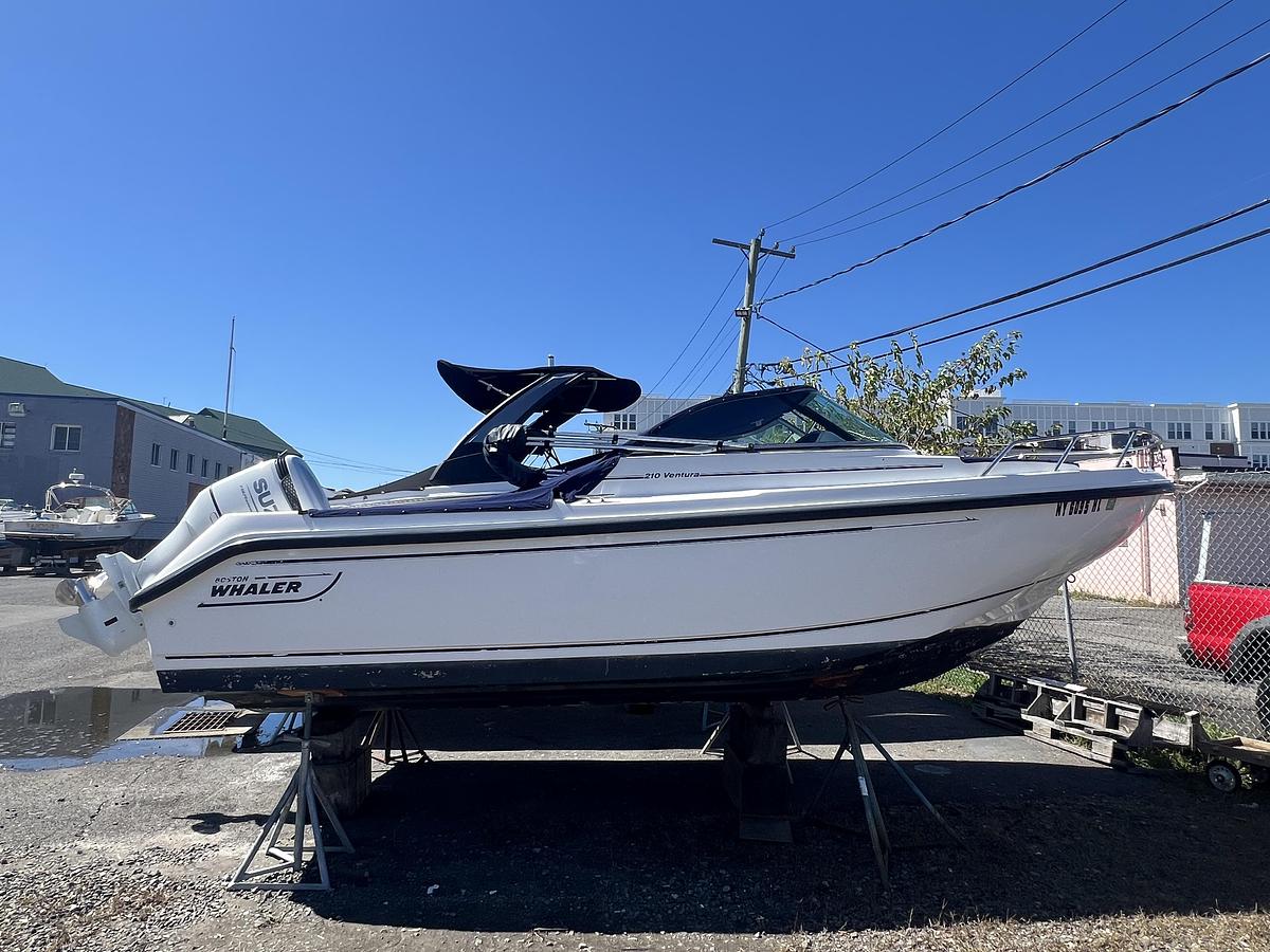 Used 2004 Boston Whaler 210 Ventura