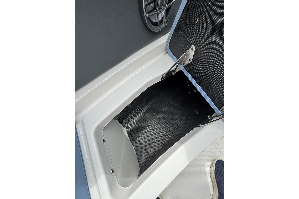 Used 2023 Chaparral 270 OSX