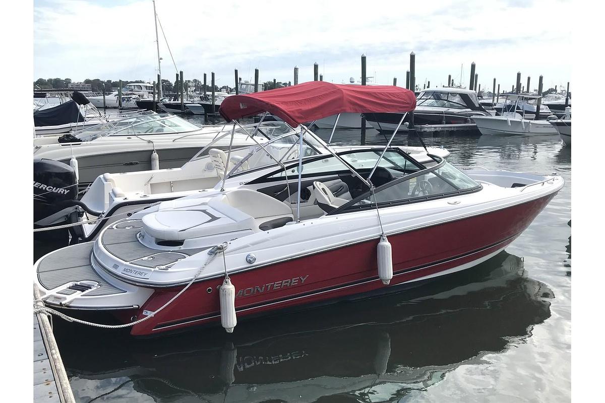 Used 2017 Monterey 224FS