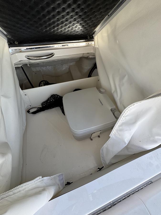 Used 2021 Chaparral 21 ssi OB