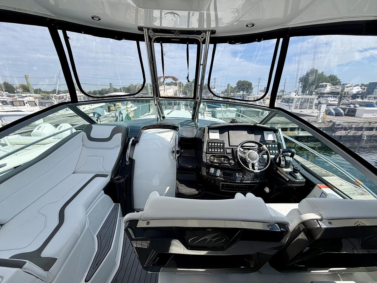 Used 2020 Monterey 355 Sport Yacht