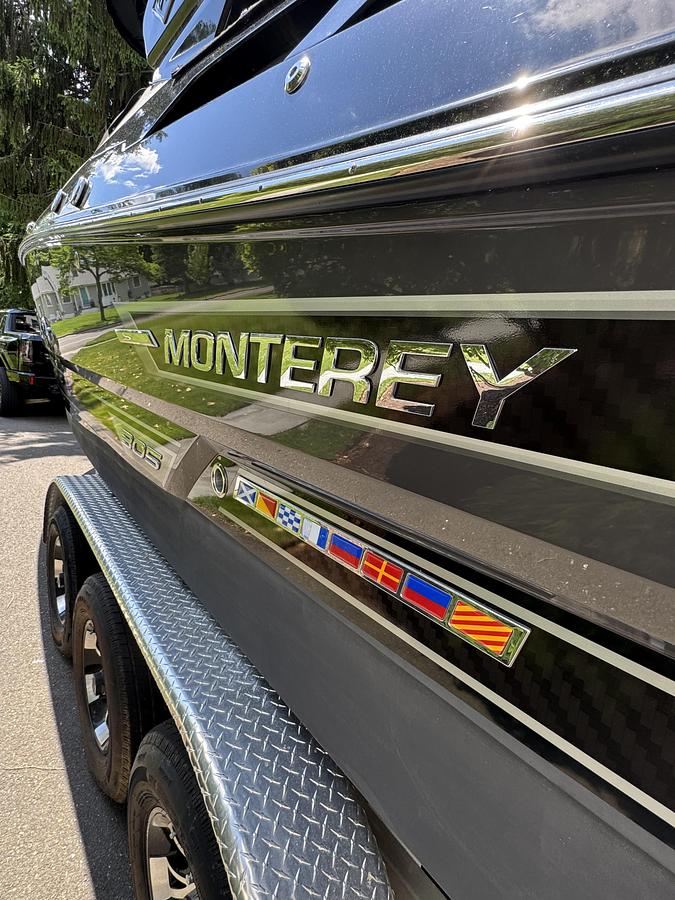 Used 2021 Monterey 305SS