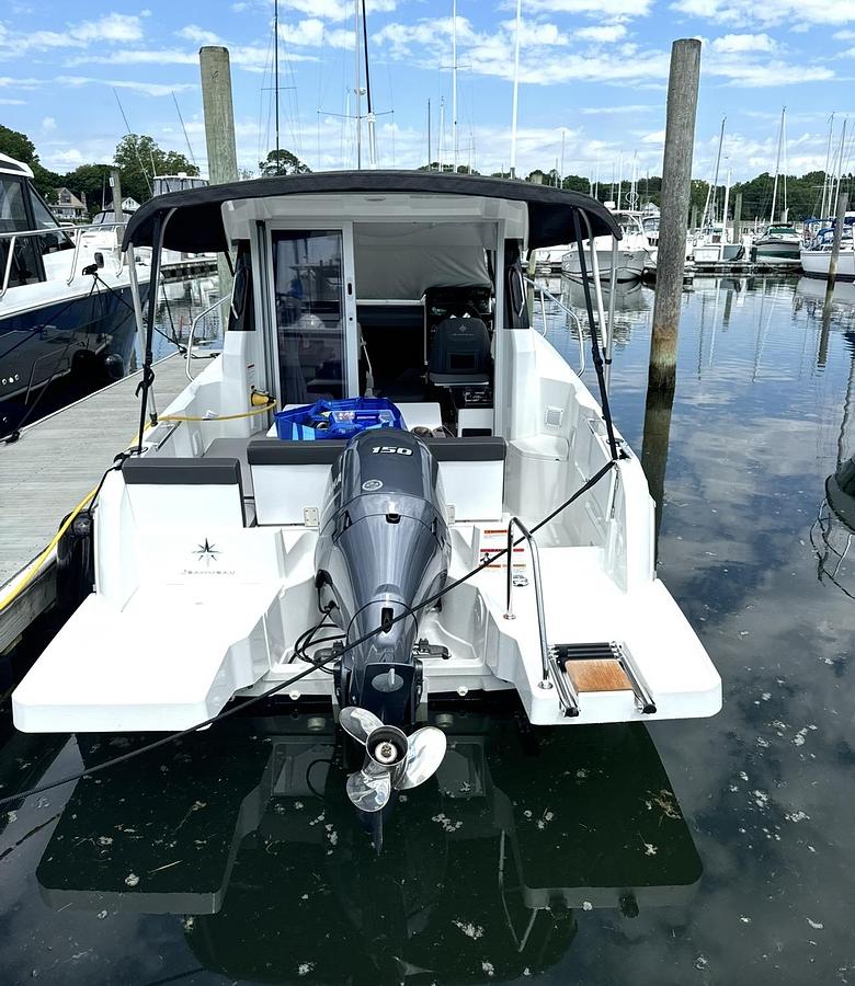 Used 2024 JEANNEAU NC 695 S