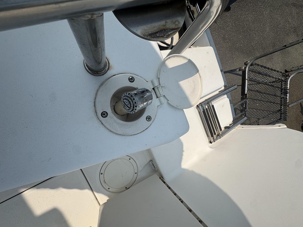 Used 2003 Robalo R230 with a 2022 Suzuki DF250 Outboard