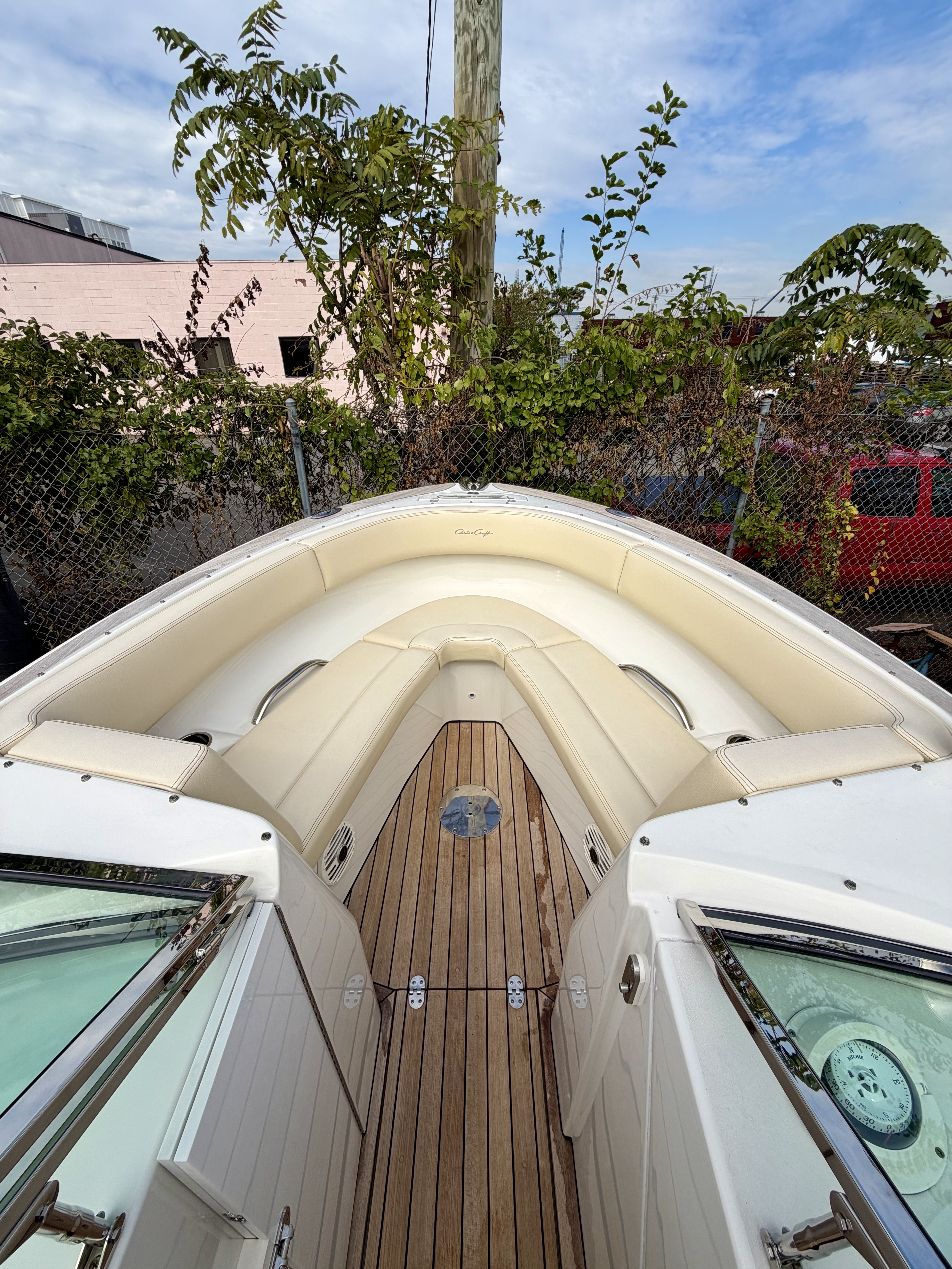 Used 2011 Chris-Craft Launch 25