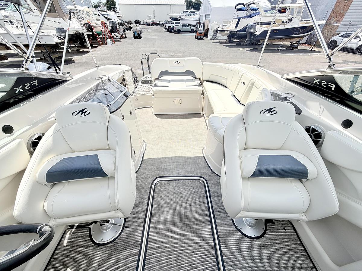 Used 2013 Monterey 264FSX — MerCruiser 350 MAG ECT Bravo III — 378 Hours
