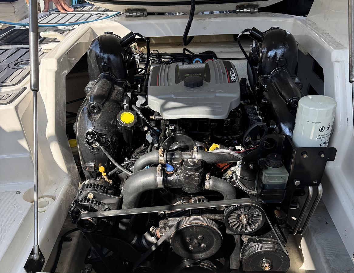 Used 2013 Monterey 264FSX — MerCruiser 350 MAG ECT Bravo III — 378 Hours