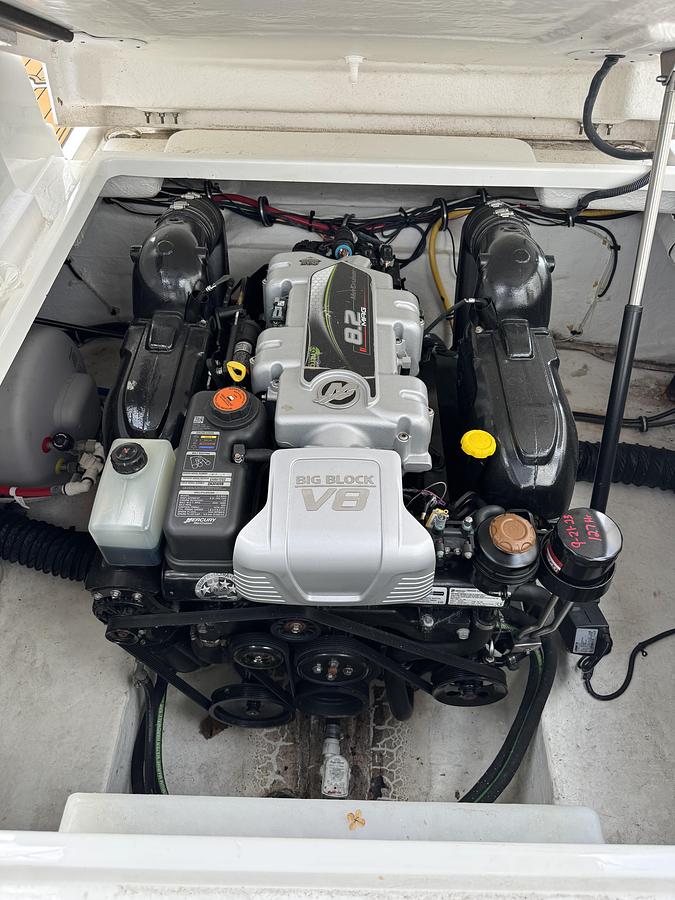 Used 2021 Monterey 295 Sport Yacht
