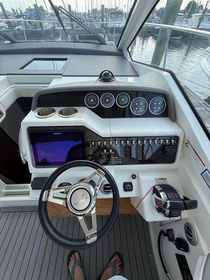 Used 2021 Sea Ray 350 Sundancer Coupe