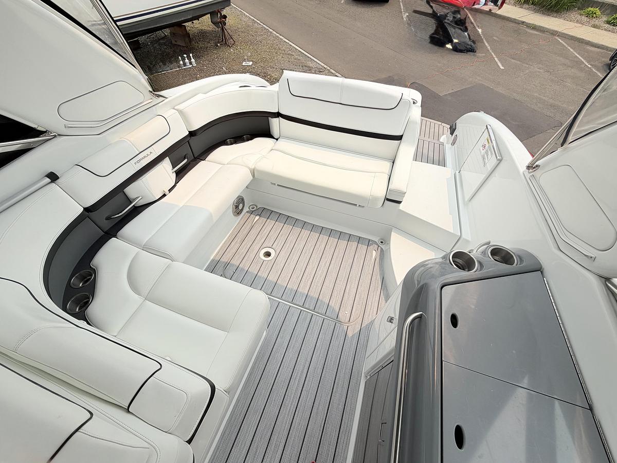 Used 2014 Formula 310 Bowrider