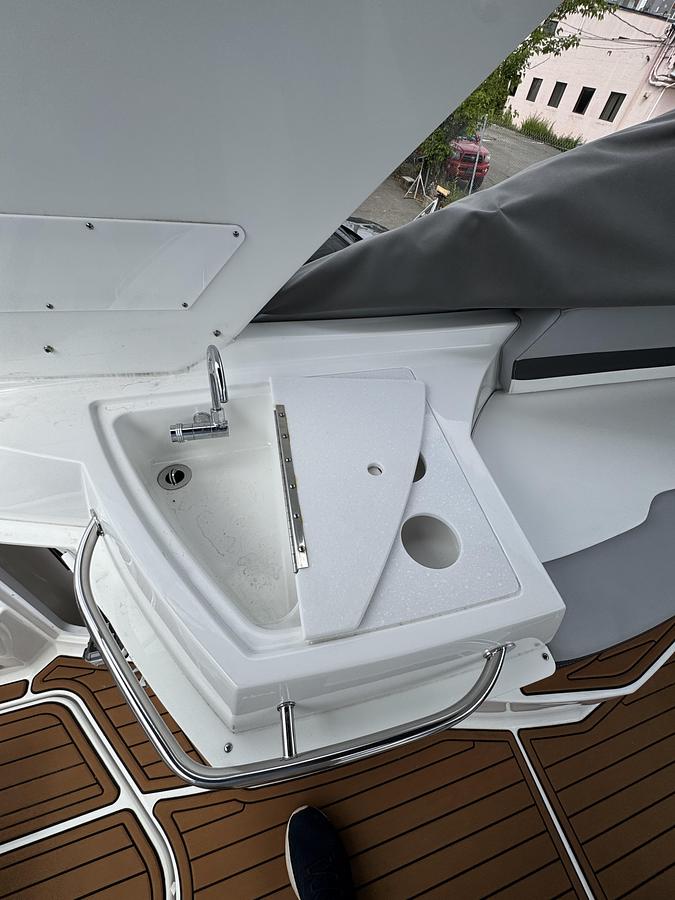 Used 2021 Monterey 295 Sport Yacht