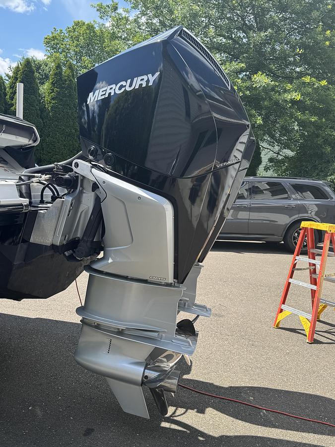 Used 2021 Monterey 305SS