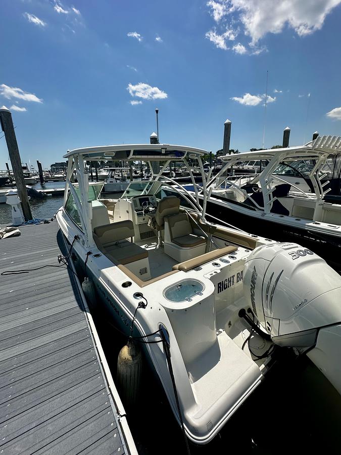 Used 2018 Sailfish 245DC