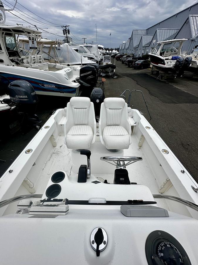 Used 2004 Boston Whaler 190 Nantucket