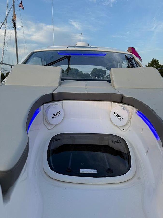 Used 2021 Sea Ray 350 Sundancer Coupe