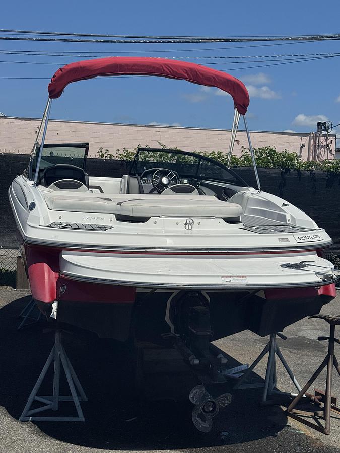 Used 2017 Monterey 224FS