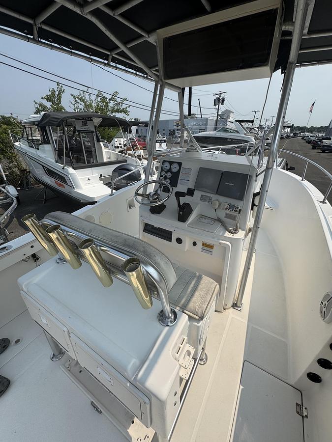 Used 2003 Robalo R230 with a 2022 Suzuki DF250 Outboard