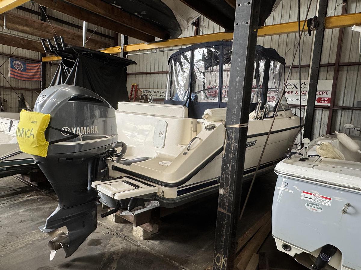 Used 2014 Pursuit DC235