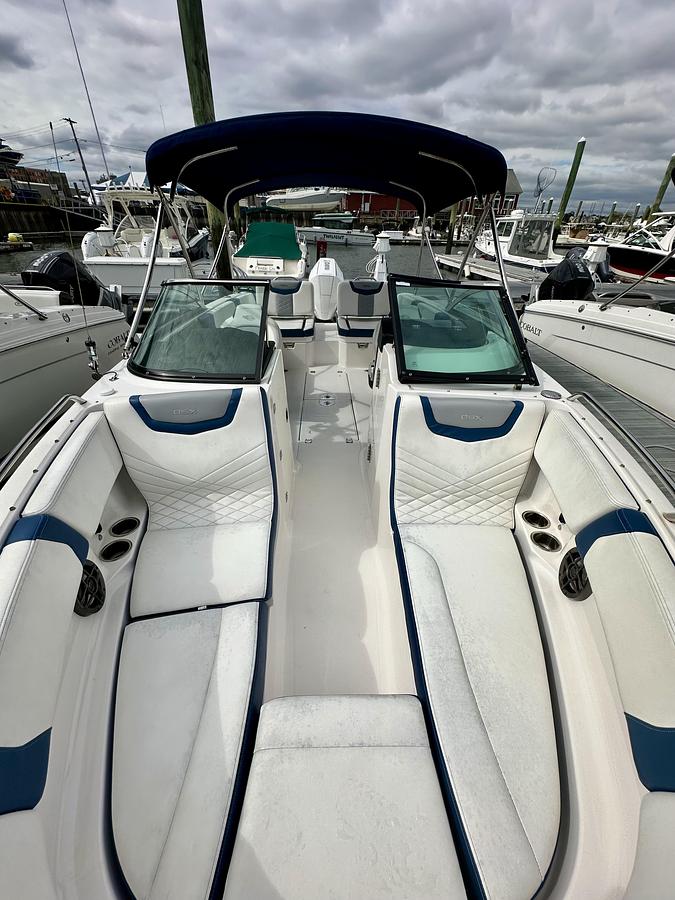 Used 2023 Chaparral 250 OSX