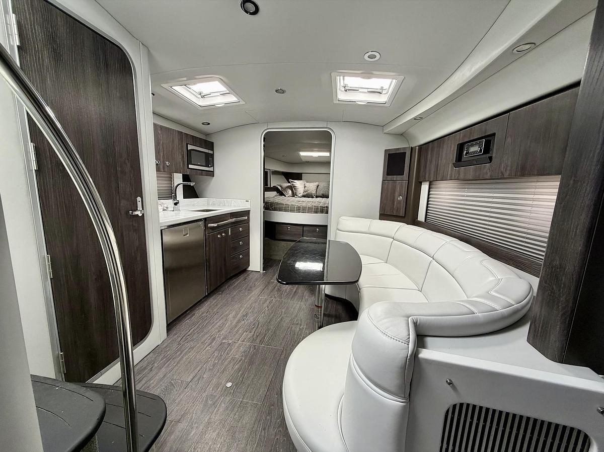 Used 2021 Formula 37PC