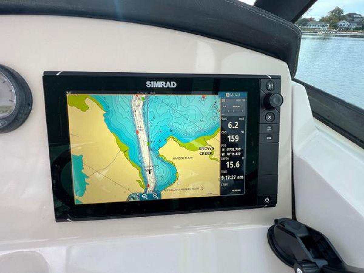 Used 2015 Boston Whaler 270 Vantage