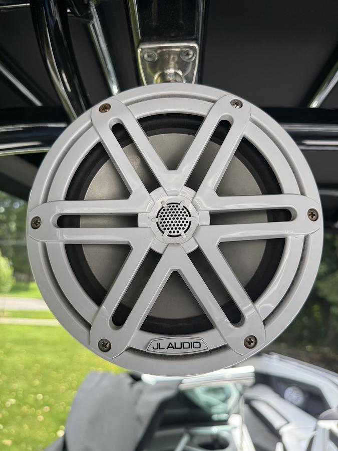 Used 2021 Monterey 305SS