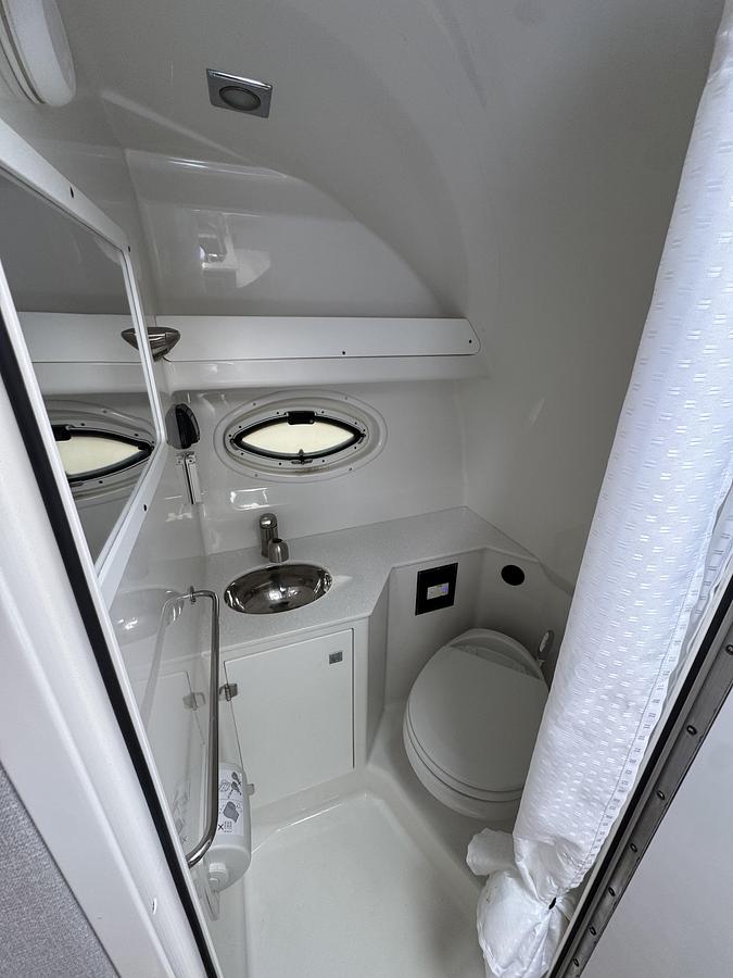 Used 2021 Monterey 295 Sport Yacht