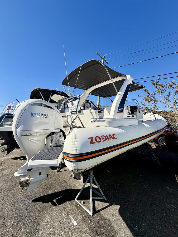 Used 2025 Zodiac Medline 7.5