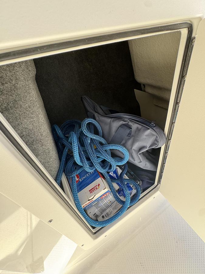 Used 2021 Chaparral 21 ssi OB