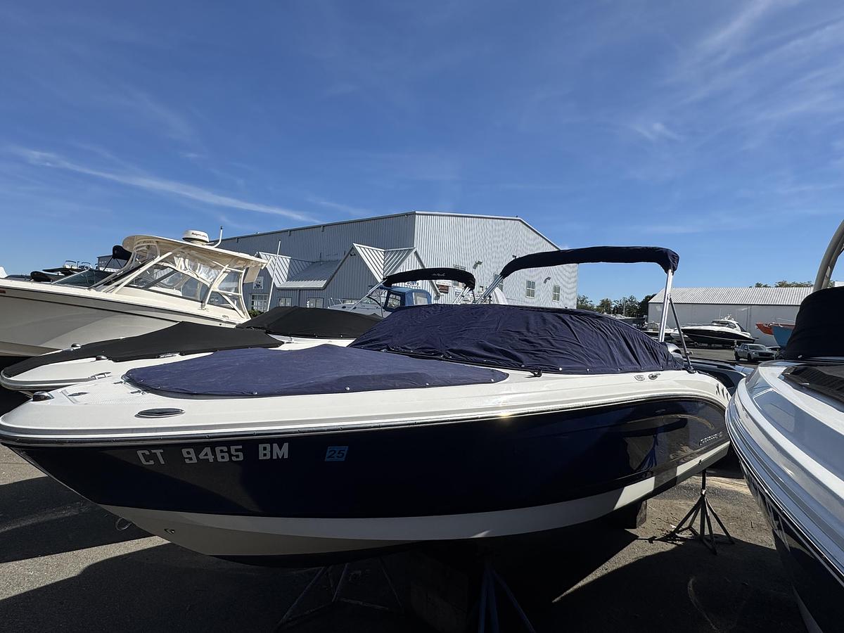 Used 2021 Chaparral 21 ssi OB