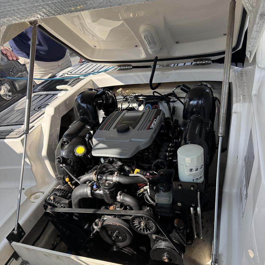 Used 2013 Monterey 264FSX — MerCruiser 350 MAG ECT Bravo III — 378 Hours