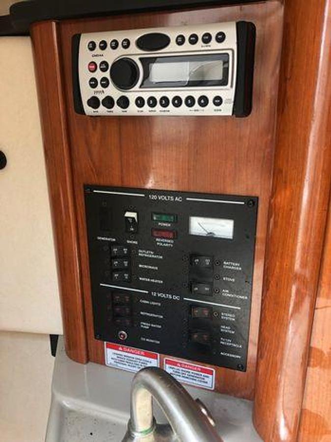 Used 2007 Sea Ray 240 Sundancer