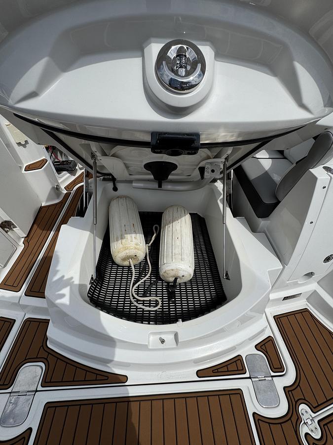 Used 2021 Monterey 295 Sport Yacht