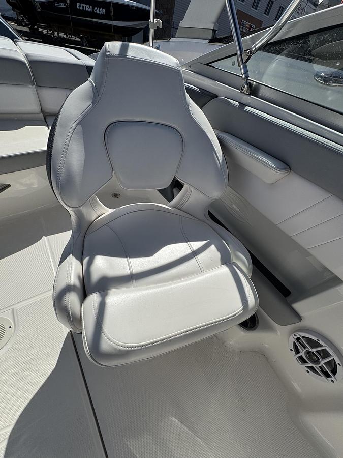 Used 2021 Chaparral 21 ssi OB