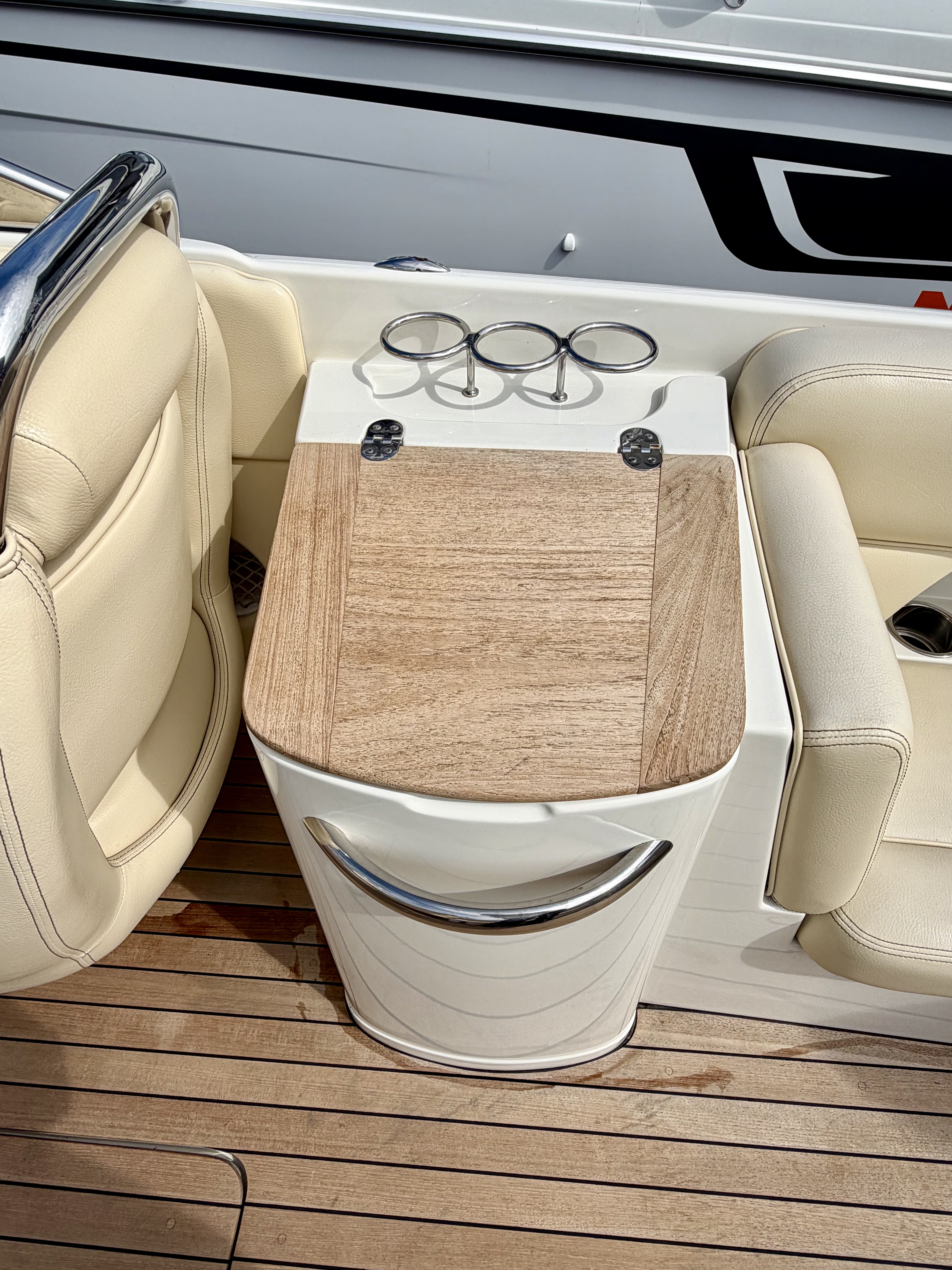 Used 2011 Chris-Craft Launch 25