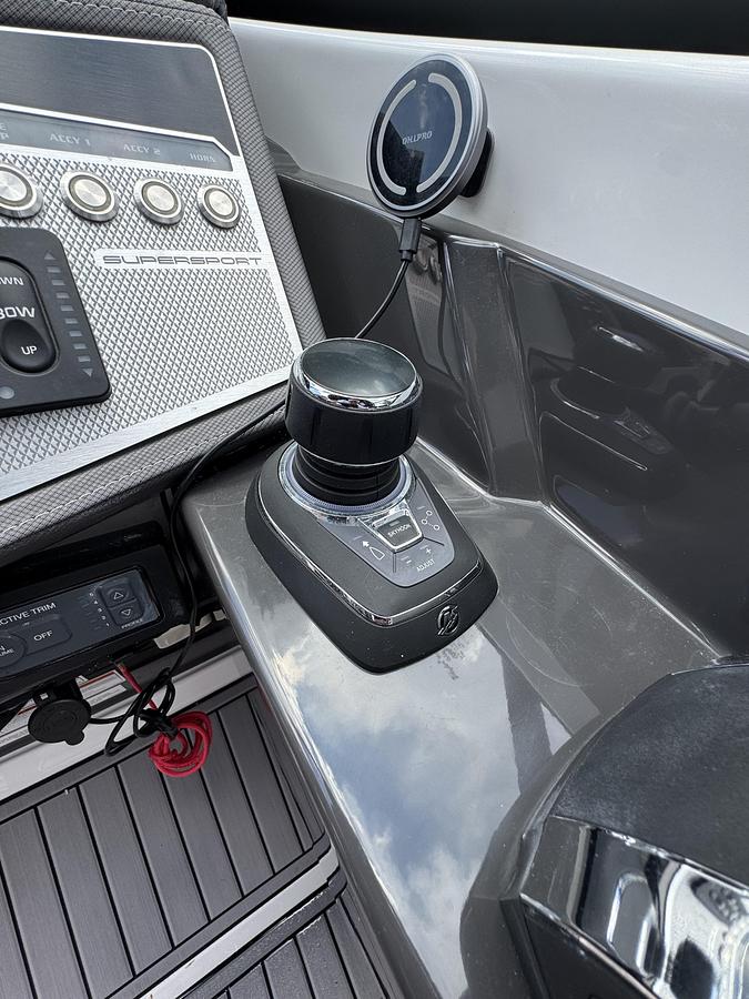 Used 2021 Monterey 305SS