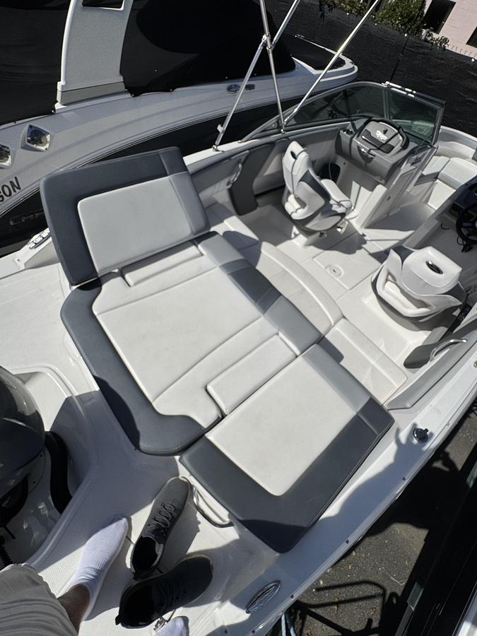 Used 2021 Chaparral 21 ssi OB