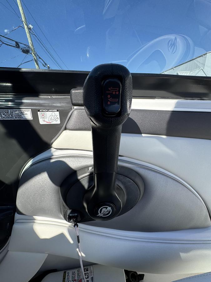 Used 2017 Monterey 224FS