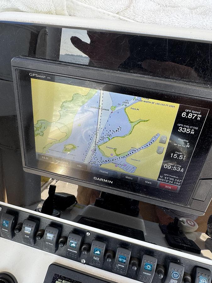 Used 2017 Sea Hunt Ultra 235 SE