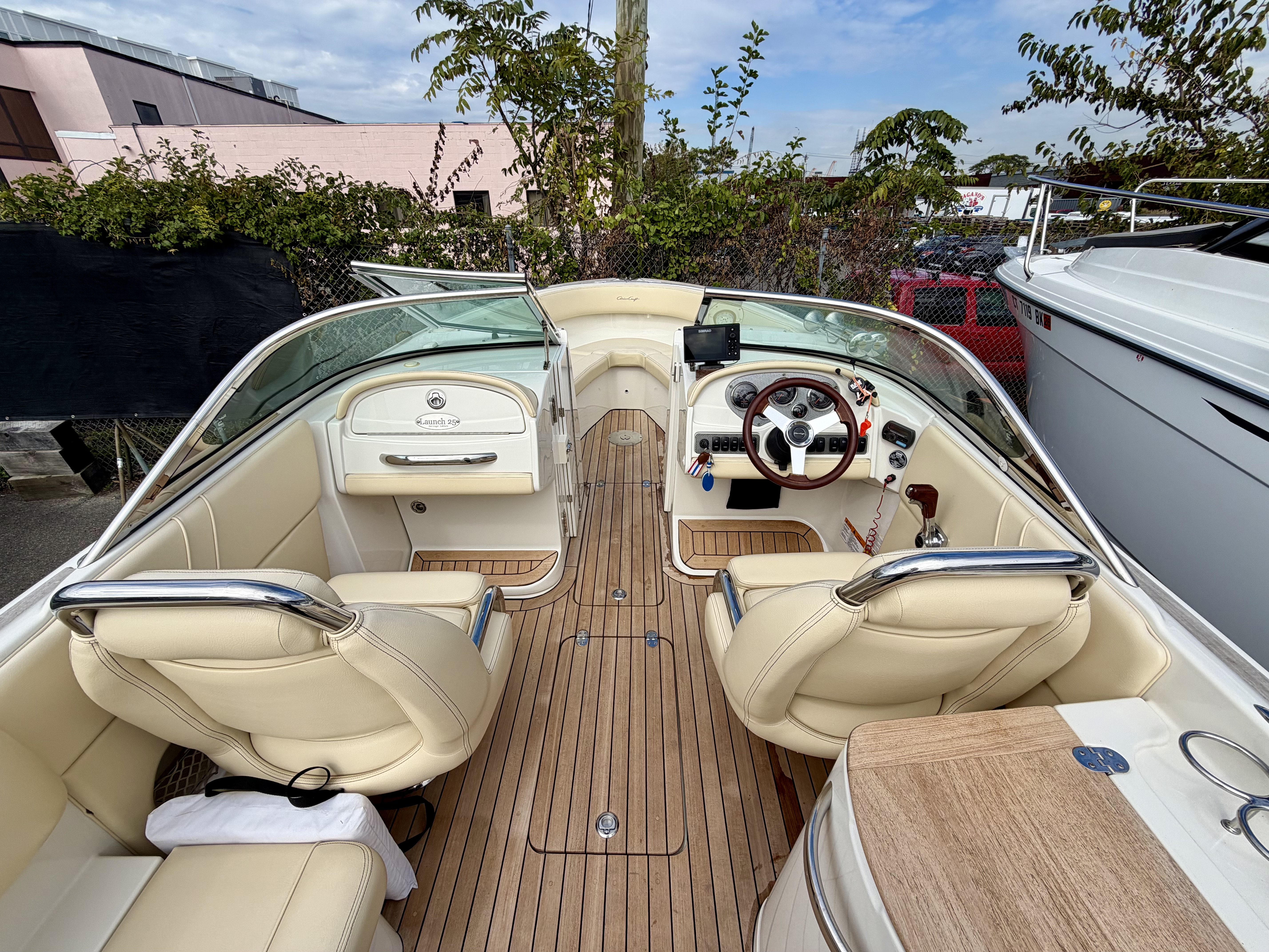 Used 2011 Chris-Craft Launch 25